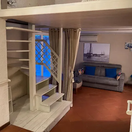 Apartment Il Nido Sul Mare A Dei Marmi *