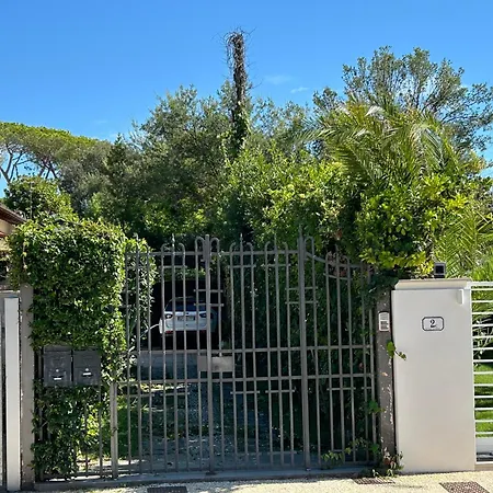 Lejlighed Il Nido Sul Mare A Dei Marmi Forte dei Marmi